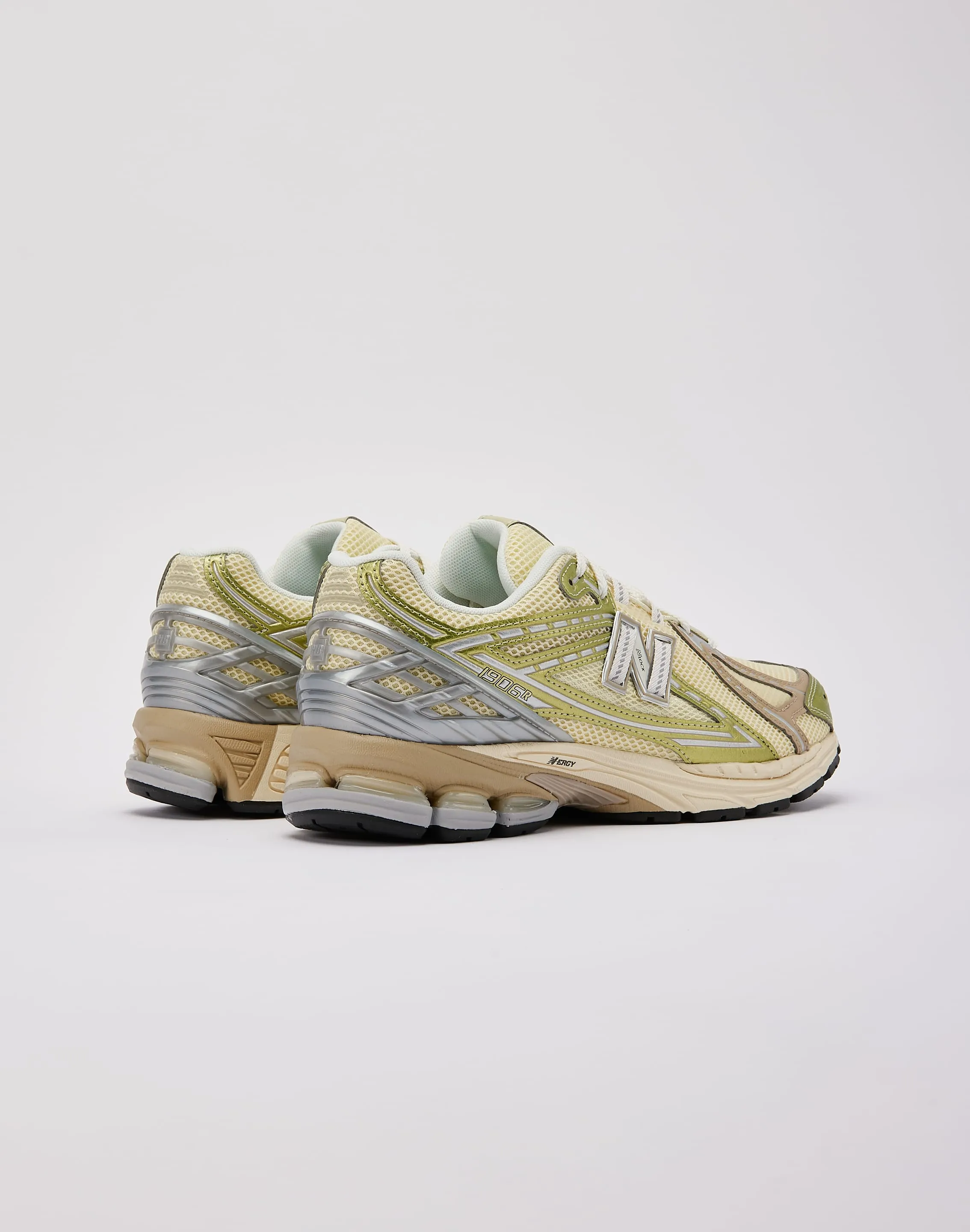 Walk Style New Balance 1906R