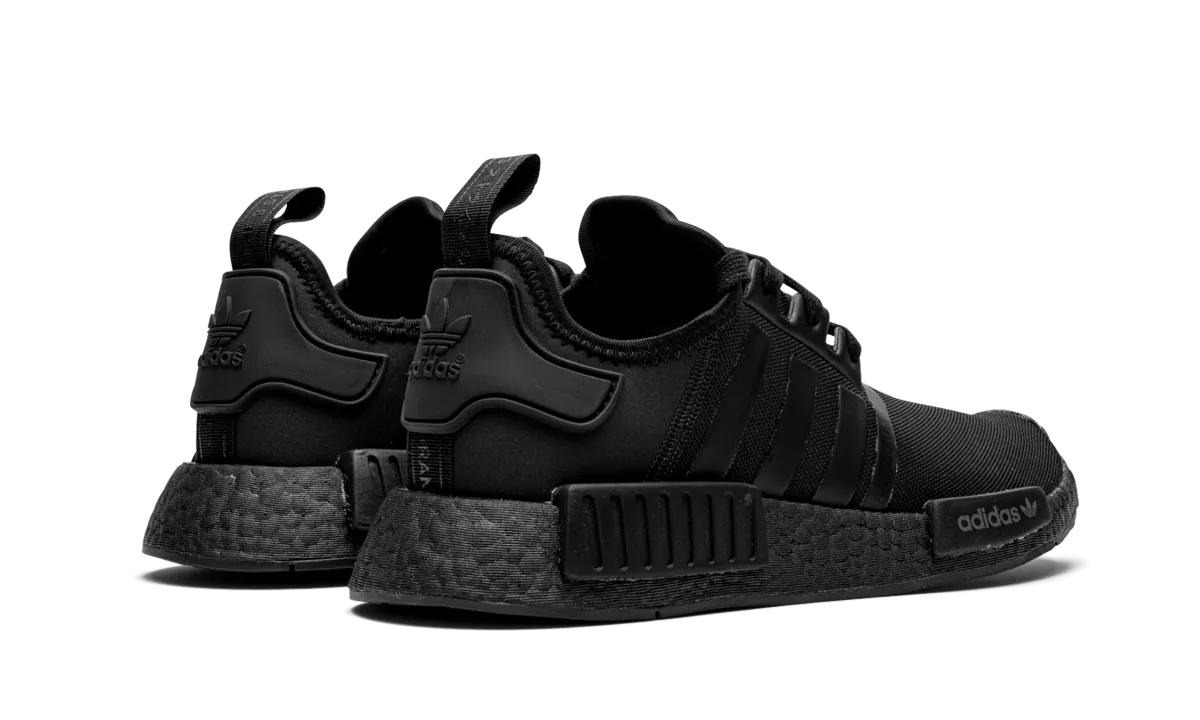 Daylong Use Throw Hike NMD R1 "Triple Black"