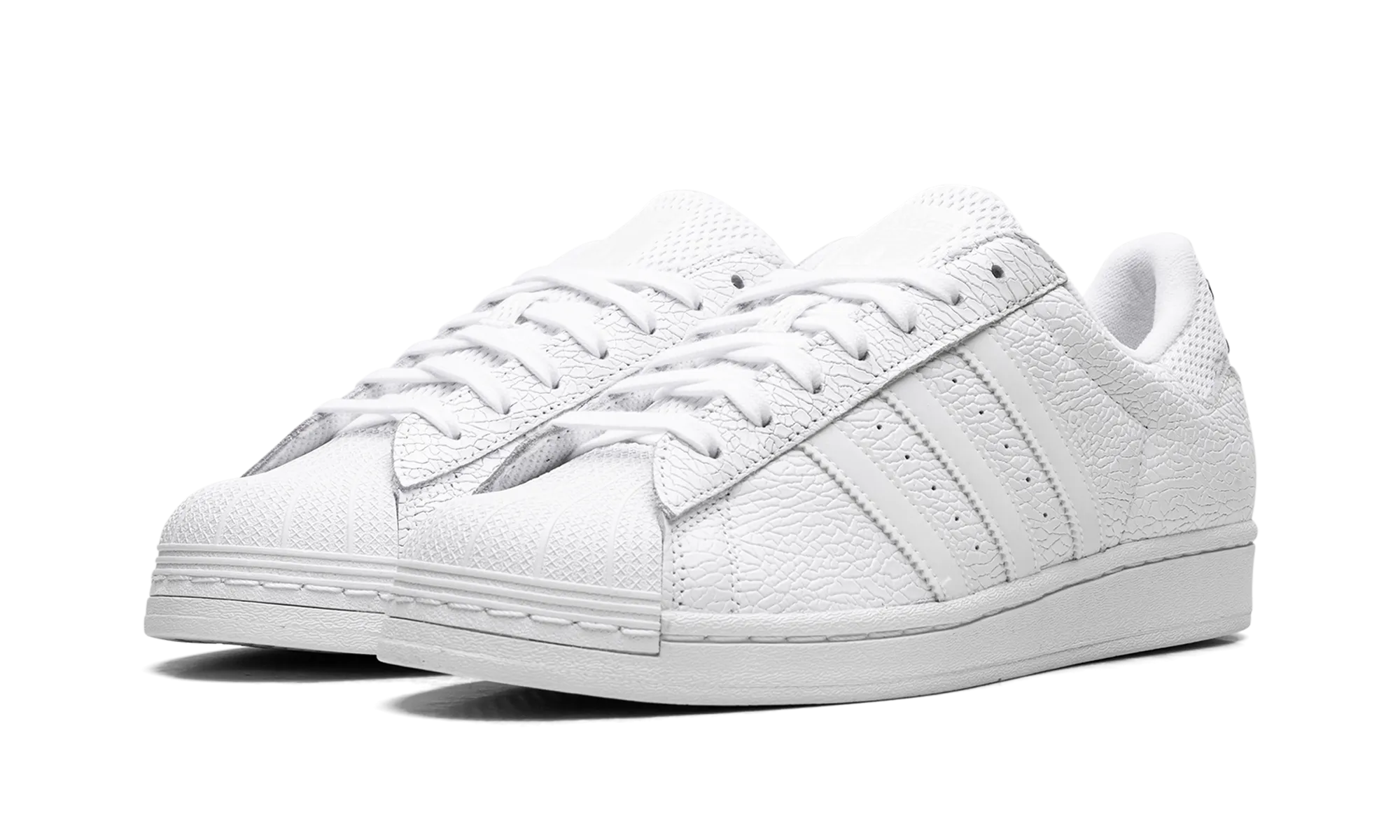 Superstar ADV Vitoria "Cloud White Core Black" Edge Path Simple Look