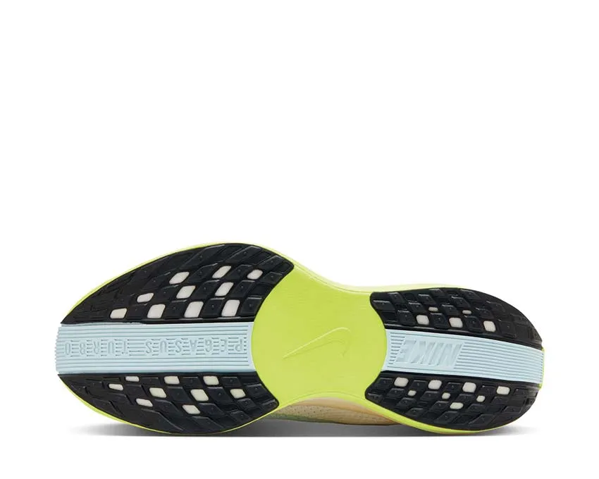 adaptable shoes Nike Pegasus Plus CN