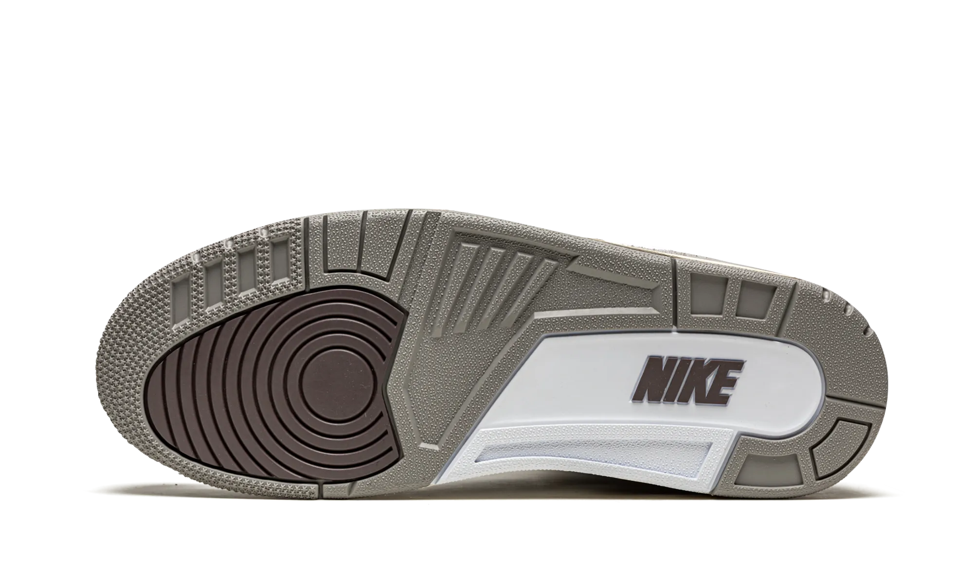 AIR JORDAN 3 RETRO SP WMNS "A Ma Mani??re - Raised by Women" Smart Edge