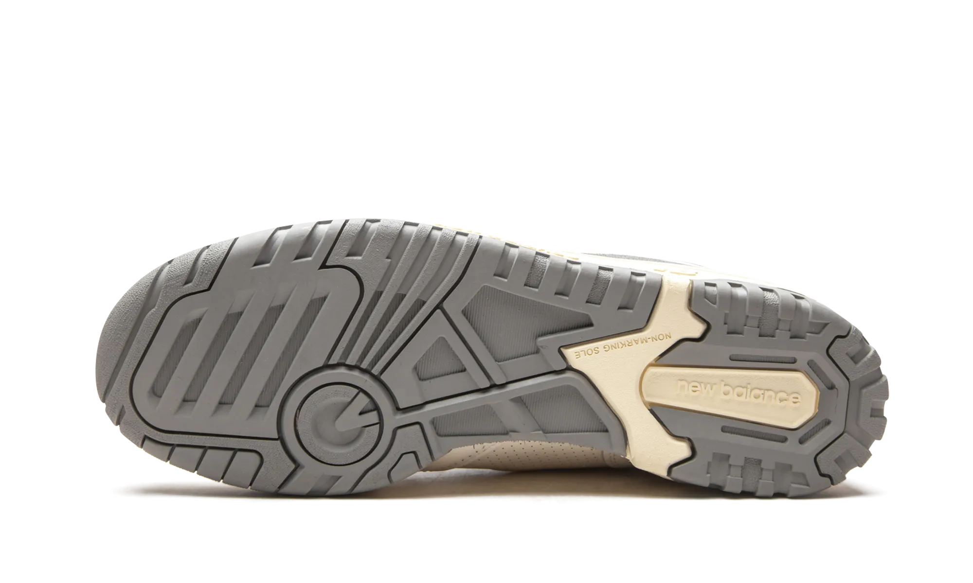 550 "Aim?? Leon Dore - Silver" Urban Fit