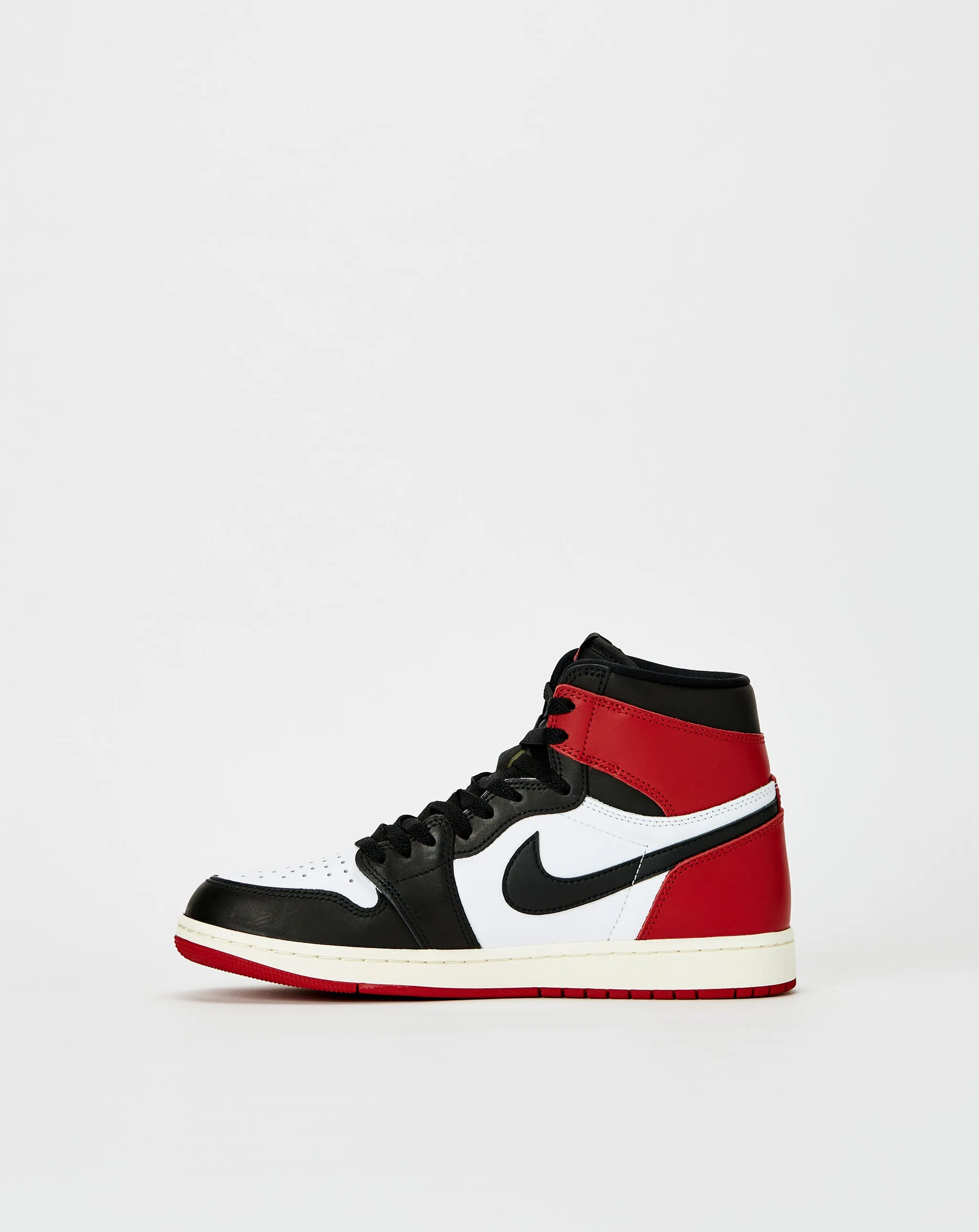 Sport Active Air Jordan 1 Retro High 'Black Toe Reimagined'