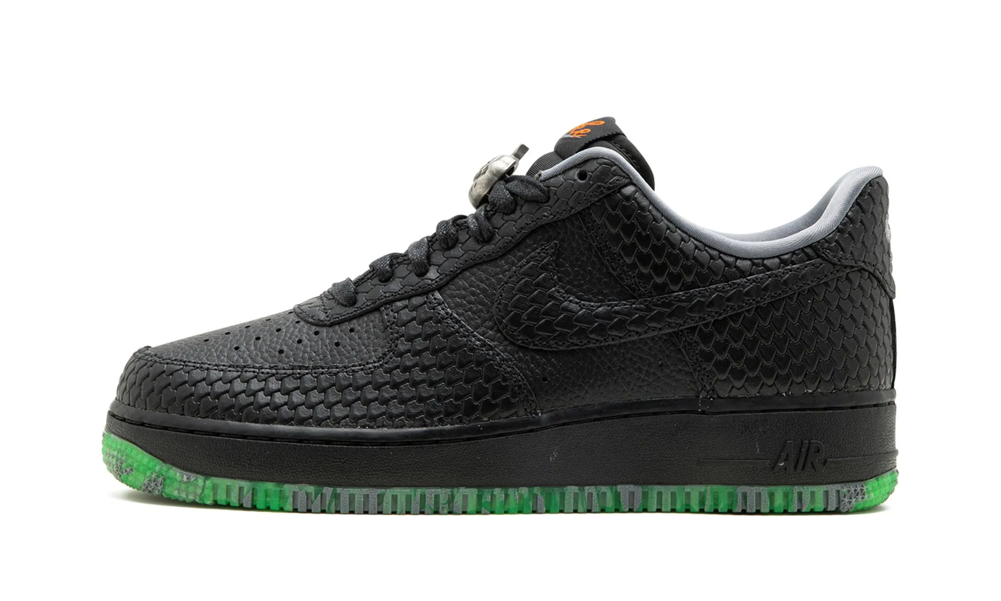 Functional Fit Peace Step Nike AF1 PRM "Halloween" (2023)