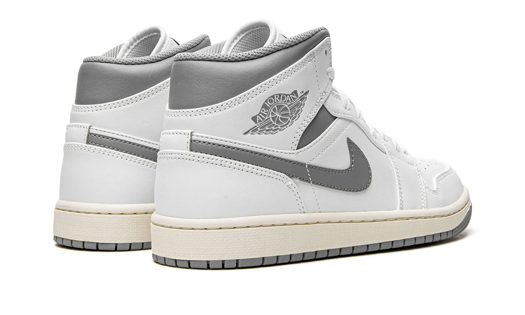 Air Jordan 1 Mid Neutral Grey Comfortable Experience