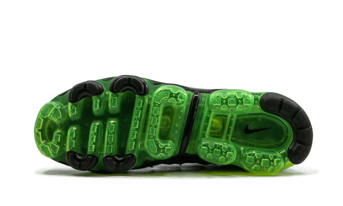 comfortable socks short - distance runner's shoe alternative Air VaporMax Plus