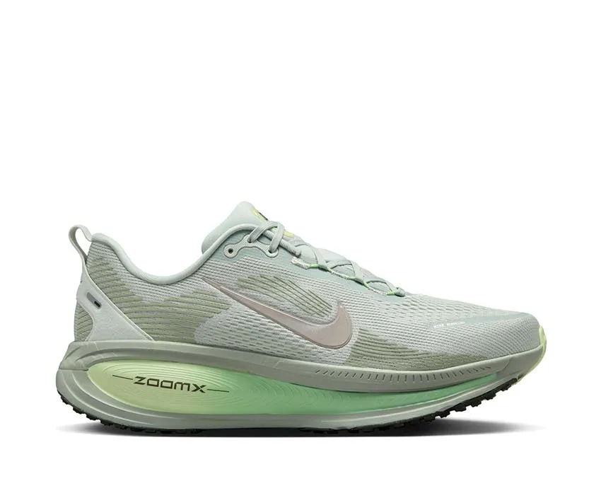 Nike Vomero 18 "Barely Volt" soccer player shoes