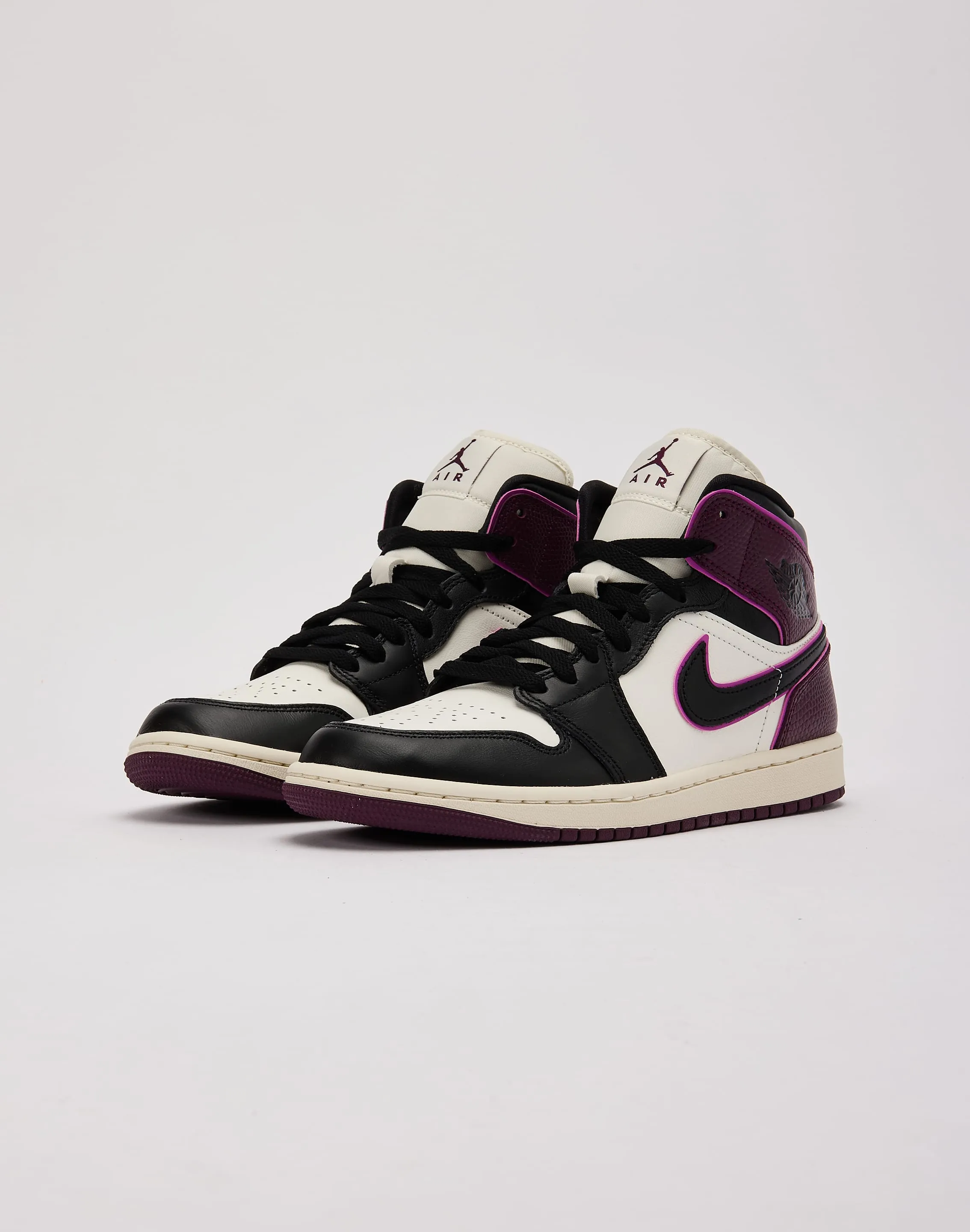 Play Hard Jordan Air Jordan 1 Mid SE