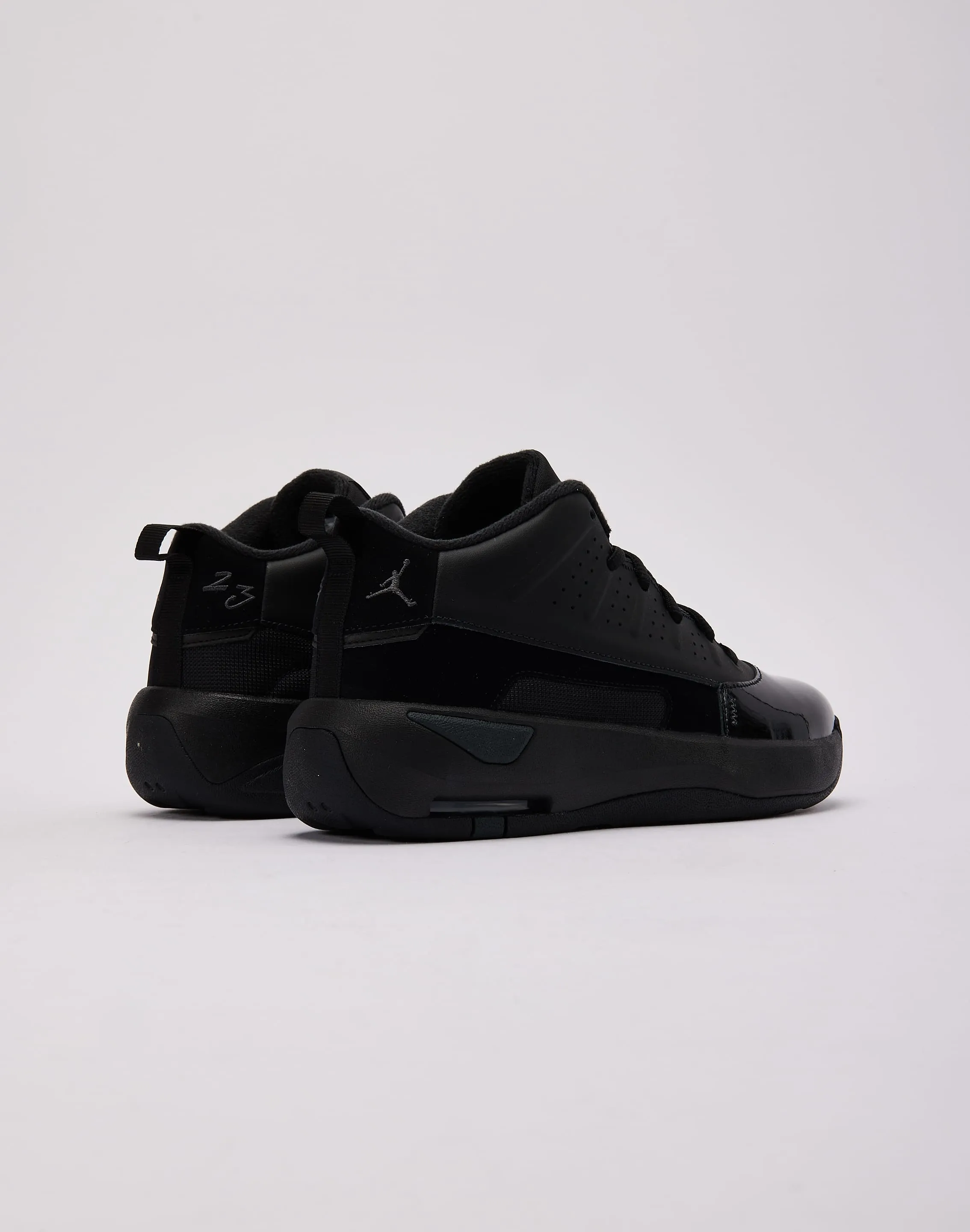 Jordan Max Aura 7 Grade-School Game Fit