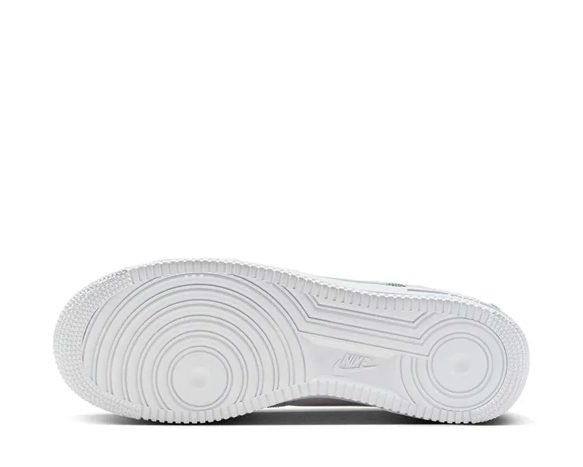 Flexible Steps Nike Air Force 1 '07 LV8 "Brogue"