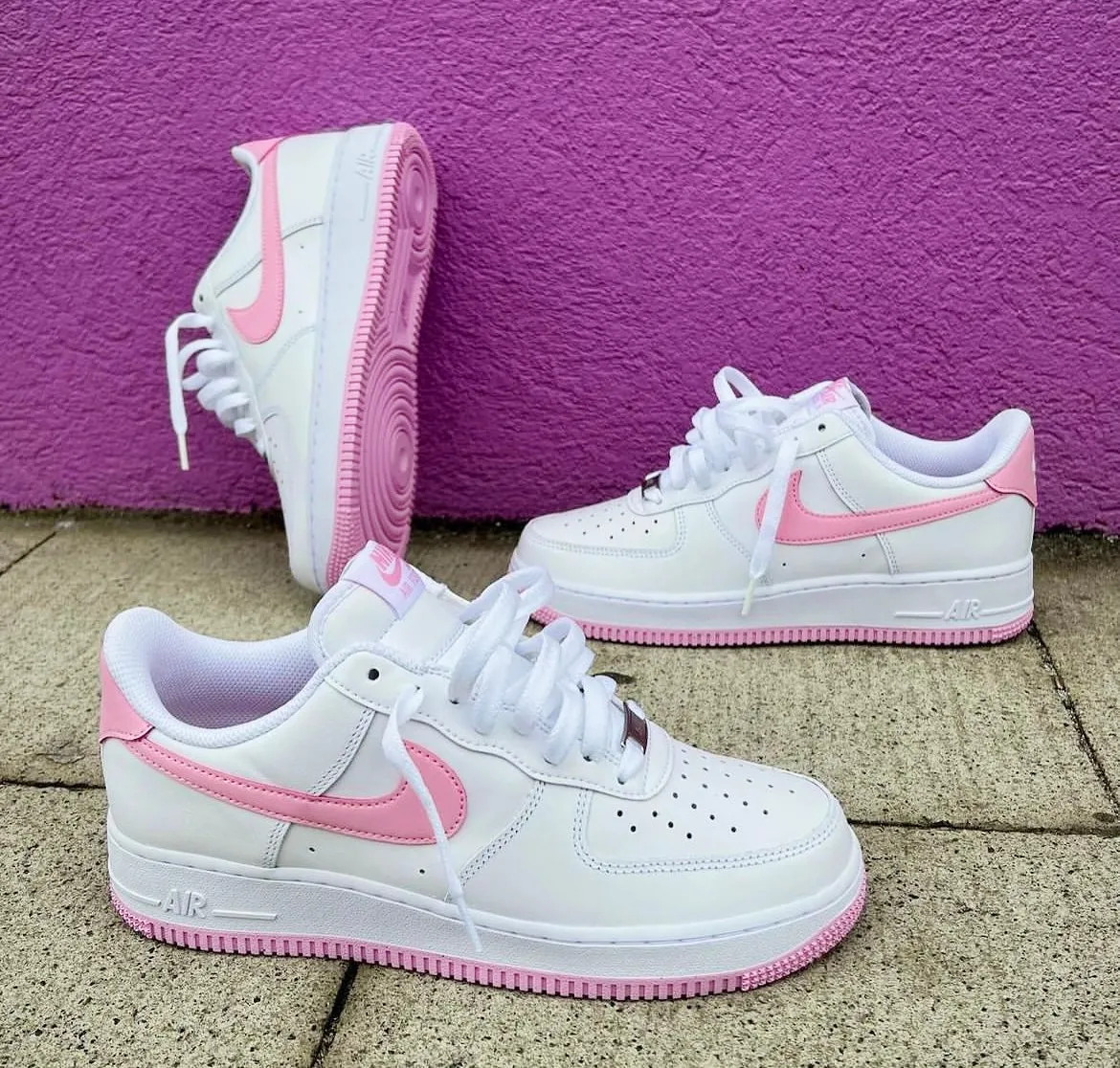 Stable Structure Comfy Walk NIKE AIR FORCE 1 WHITE PINK BOTTOM