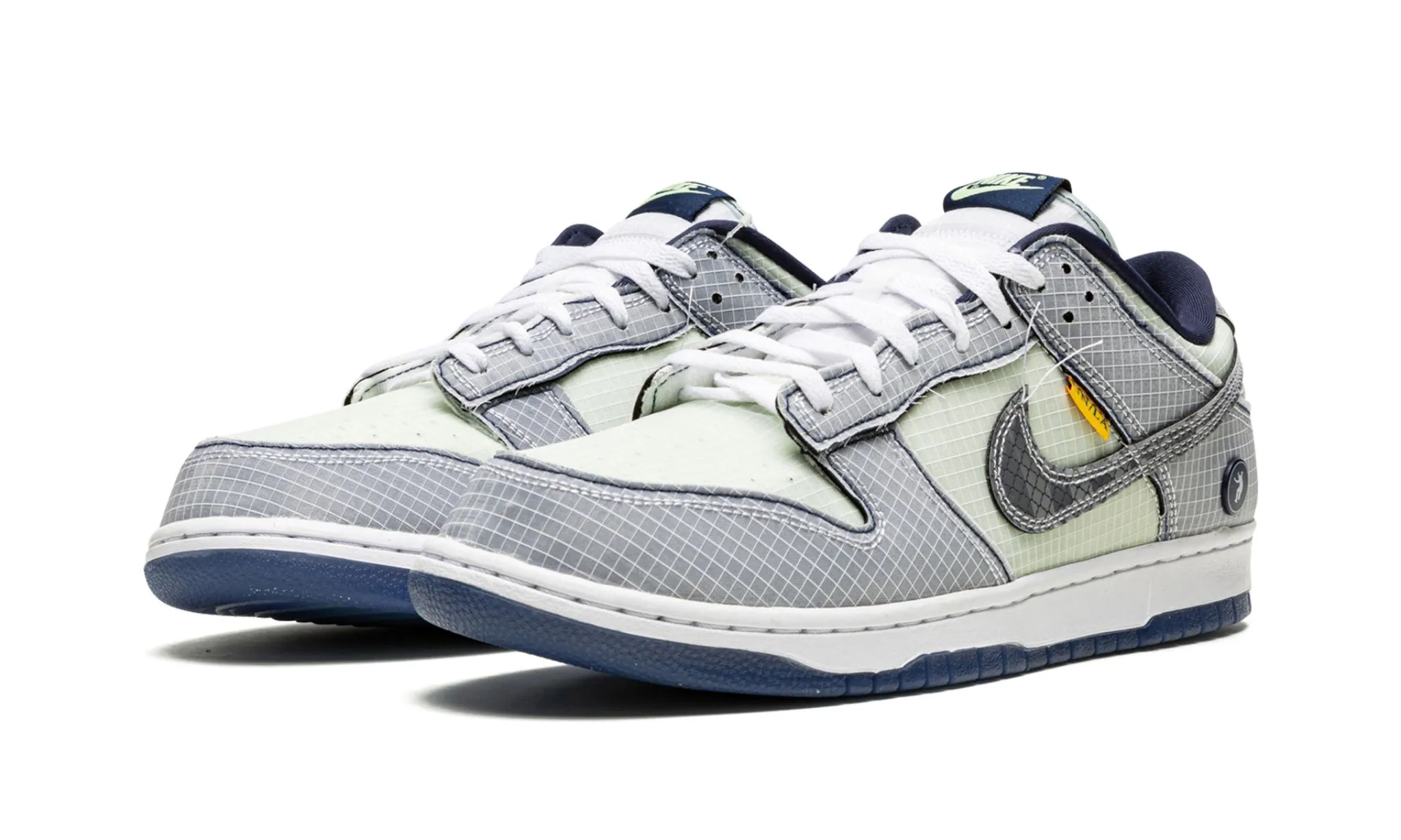 Pet Hike Soft Cushioned Upper Nike x Union Dunk Low "Passport Pack Pistachio"