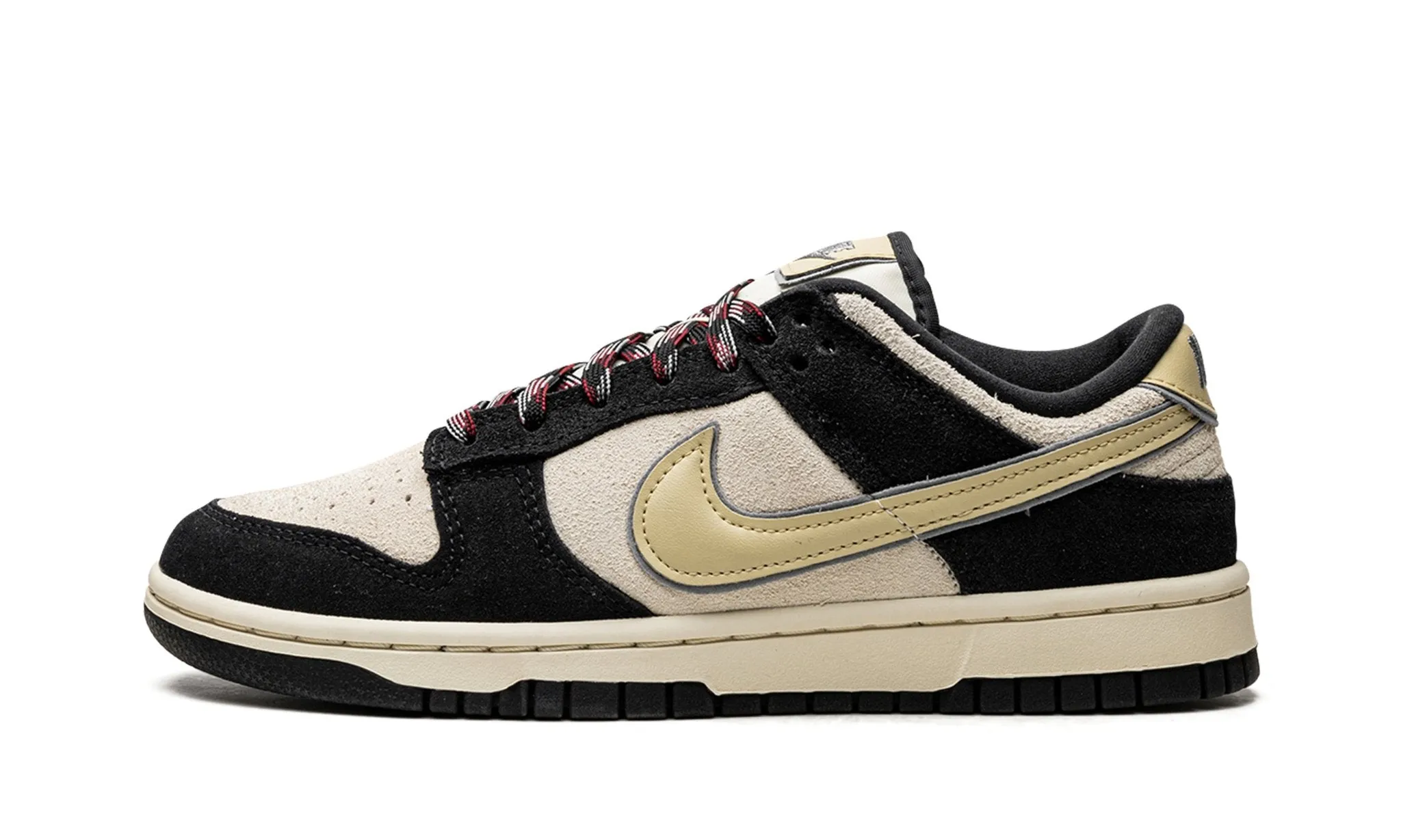 Urban Classic Nike Dunk Low LX "Black Cream" Women's