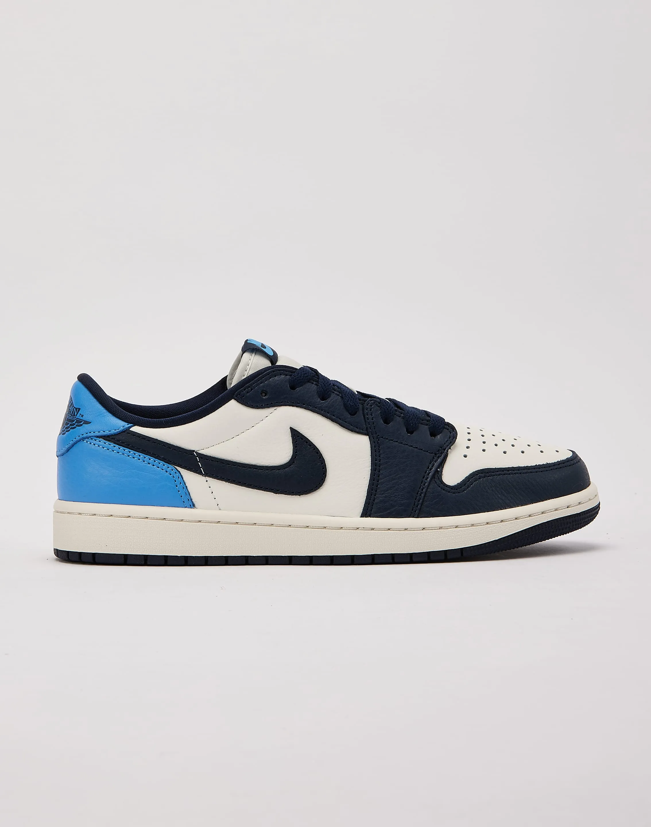 Shiny Tone Year Trust Jordan Air Jordan 1 Retro Low OG 'Obsidian'