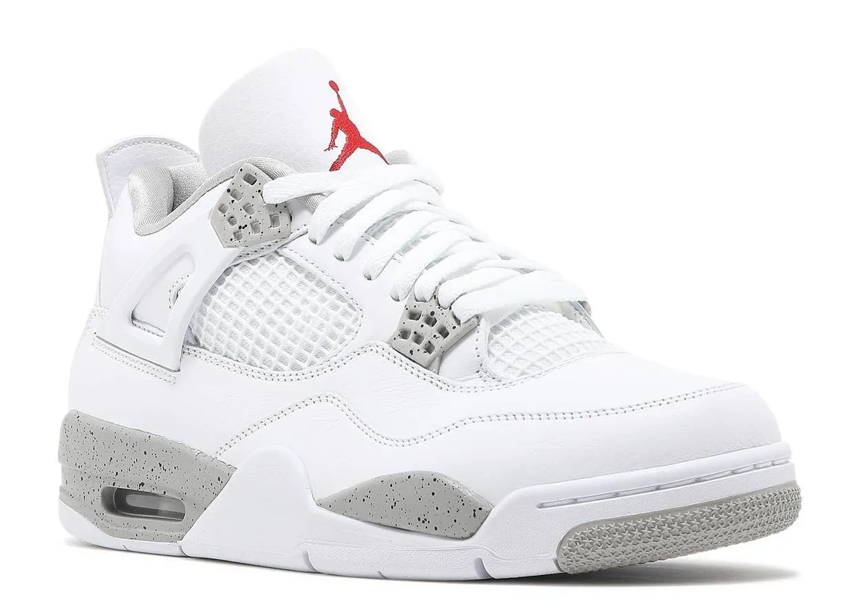 Street Pace Air Jordan 4 Tech White Oreo