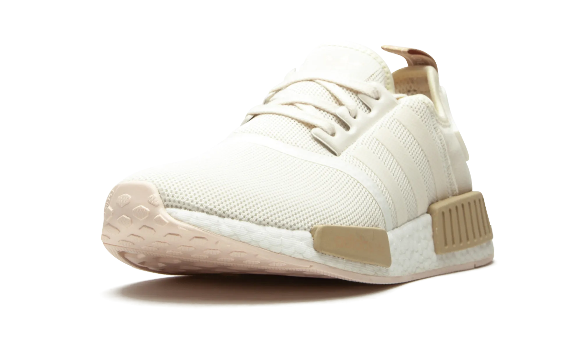 NMD_R1 W Pet Hike Beach Trek