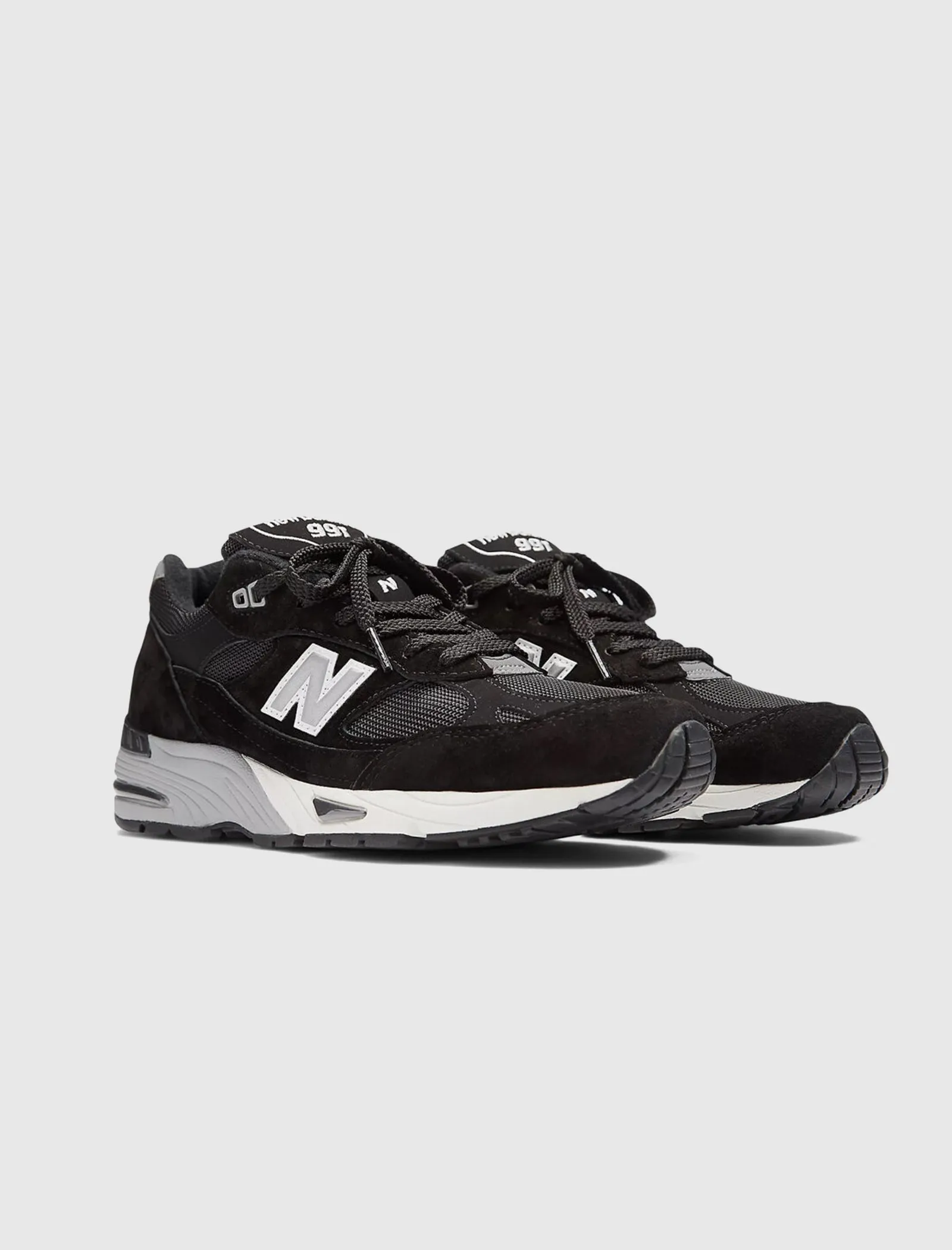 Training Mode MADE IN UK 991 V1 FINALE "BLACK"
