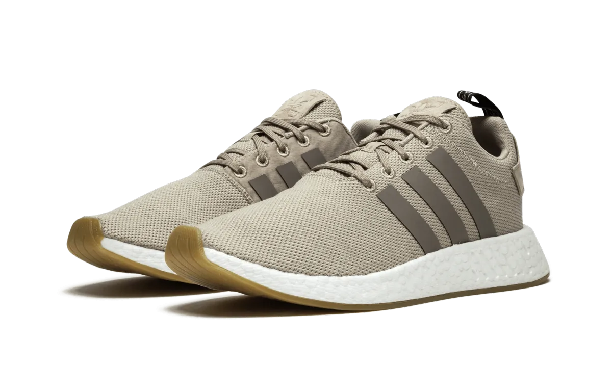 Sleek Detail NMD_R2