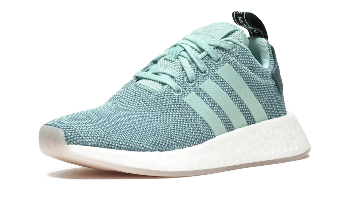 NMD_R2 WMNS Breathable Sole