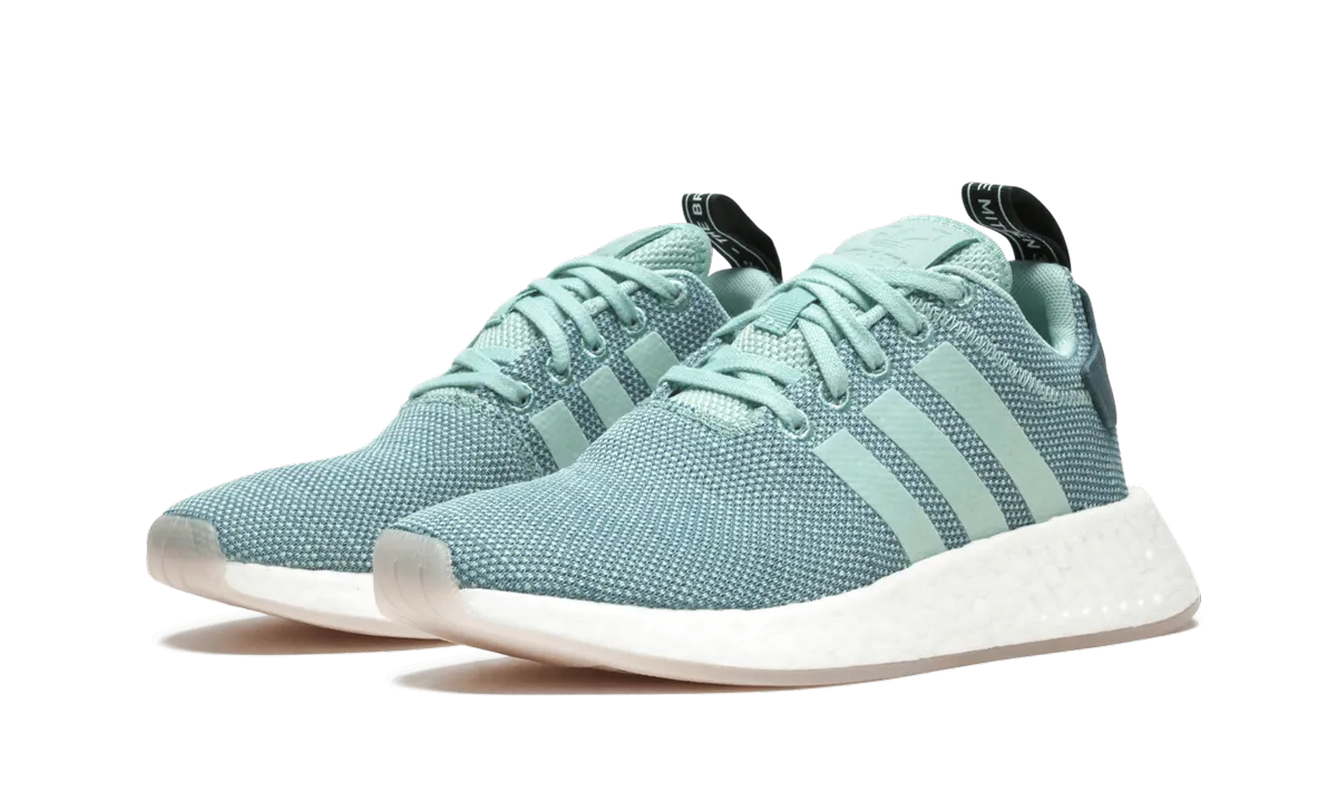 NMD_R2 WMNS Light Run Textured Surface