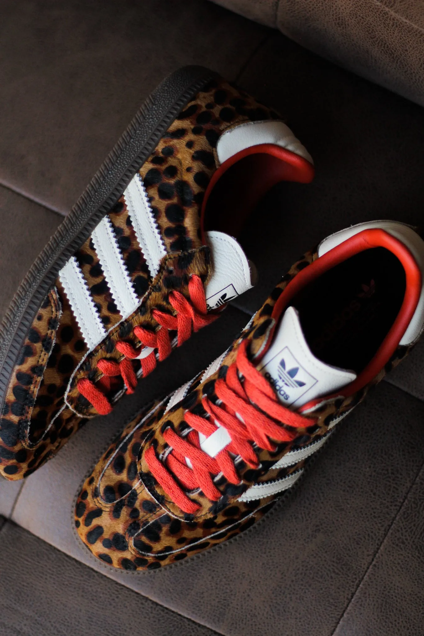 White Clean Comfort Padding W ADIDAS SAMBA OG " CORE BLACK/PRELOVED RED/CREAM WHITE"