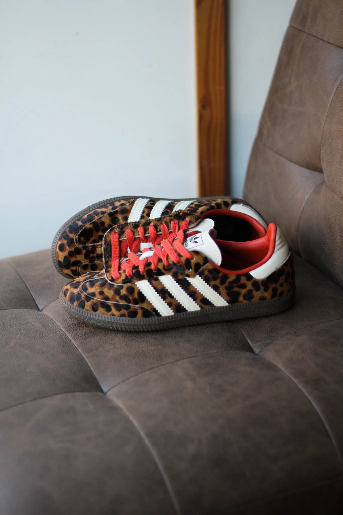 Step Light Comfort Padding W ADIDAS SAMBA OG " CORE BLACK/PRELOVED RED/CREAM WHITE"
