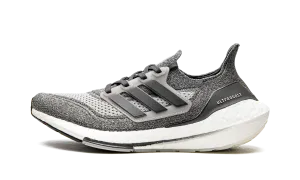 Clean Fit Scandi Clean Ultraboost 21 "Parley"