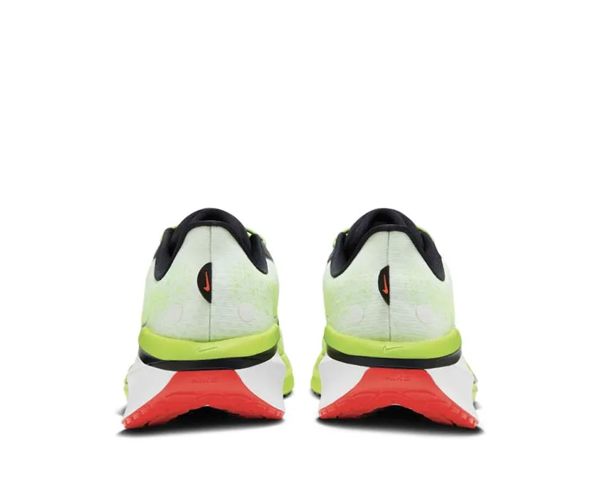 Nike Vomero 17 "Talaria" retro look