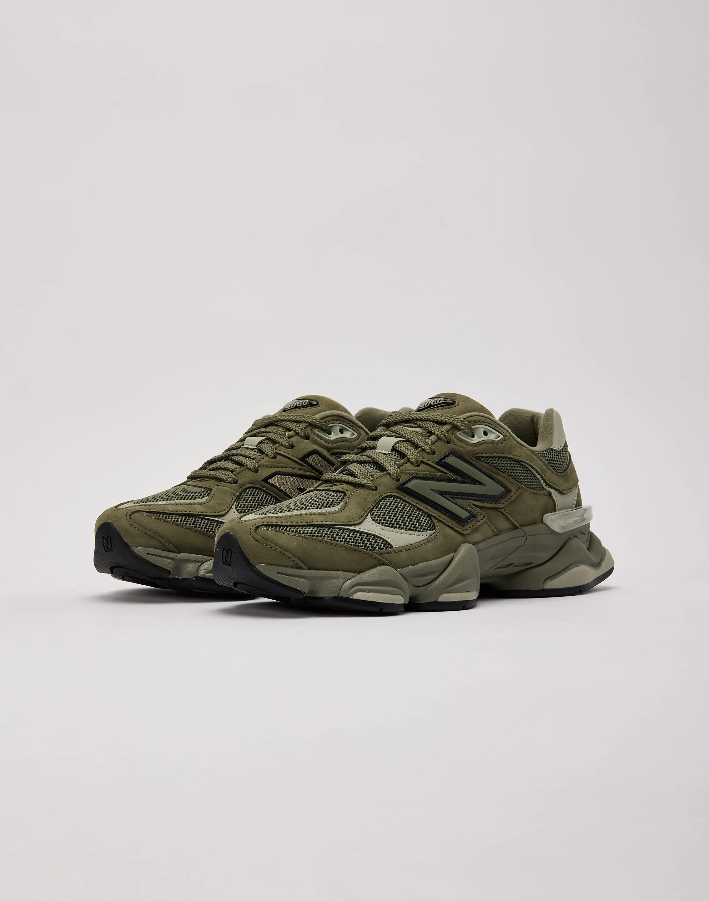chic aesthetic Wrinkle Resistant New Balance 9060