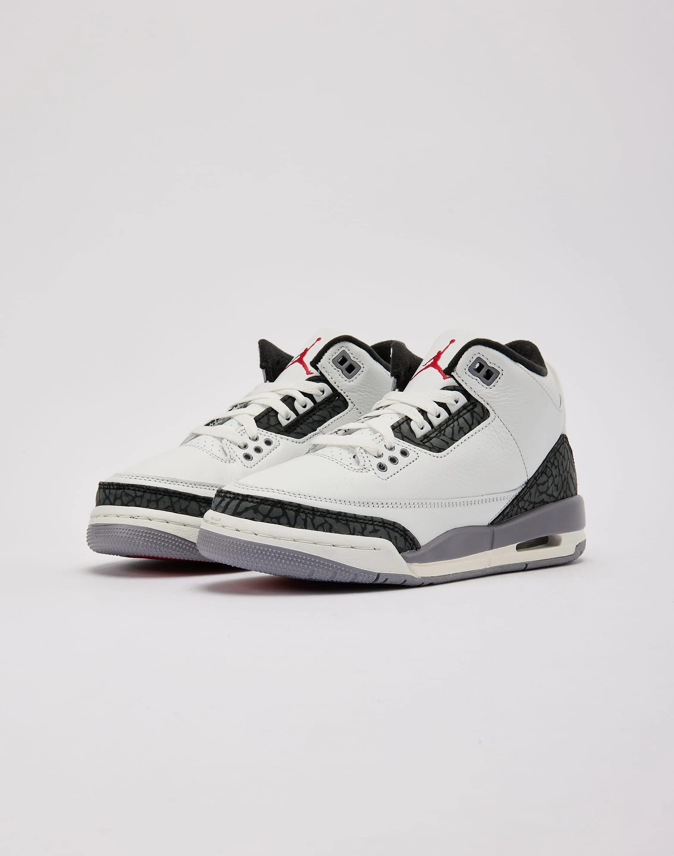 Jordan Air Jordan 3 Retro 'Cement Grey' Grade-School Fresh Tone