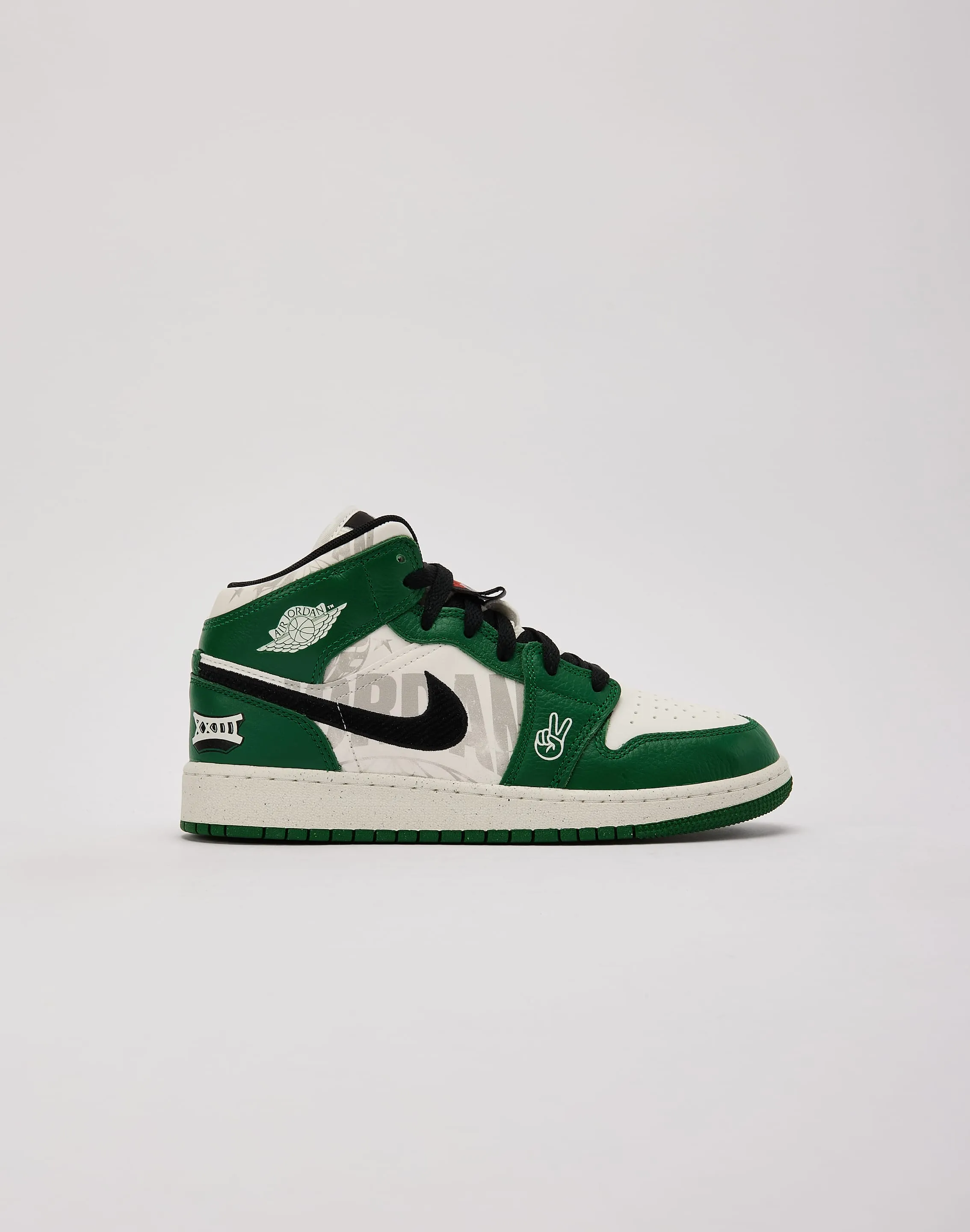 Jordan Air Jordan 1 Mid SE Grade-School Office Smart