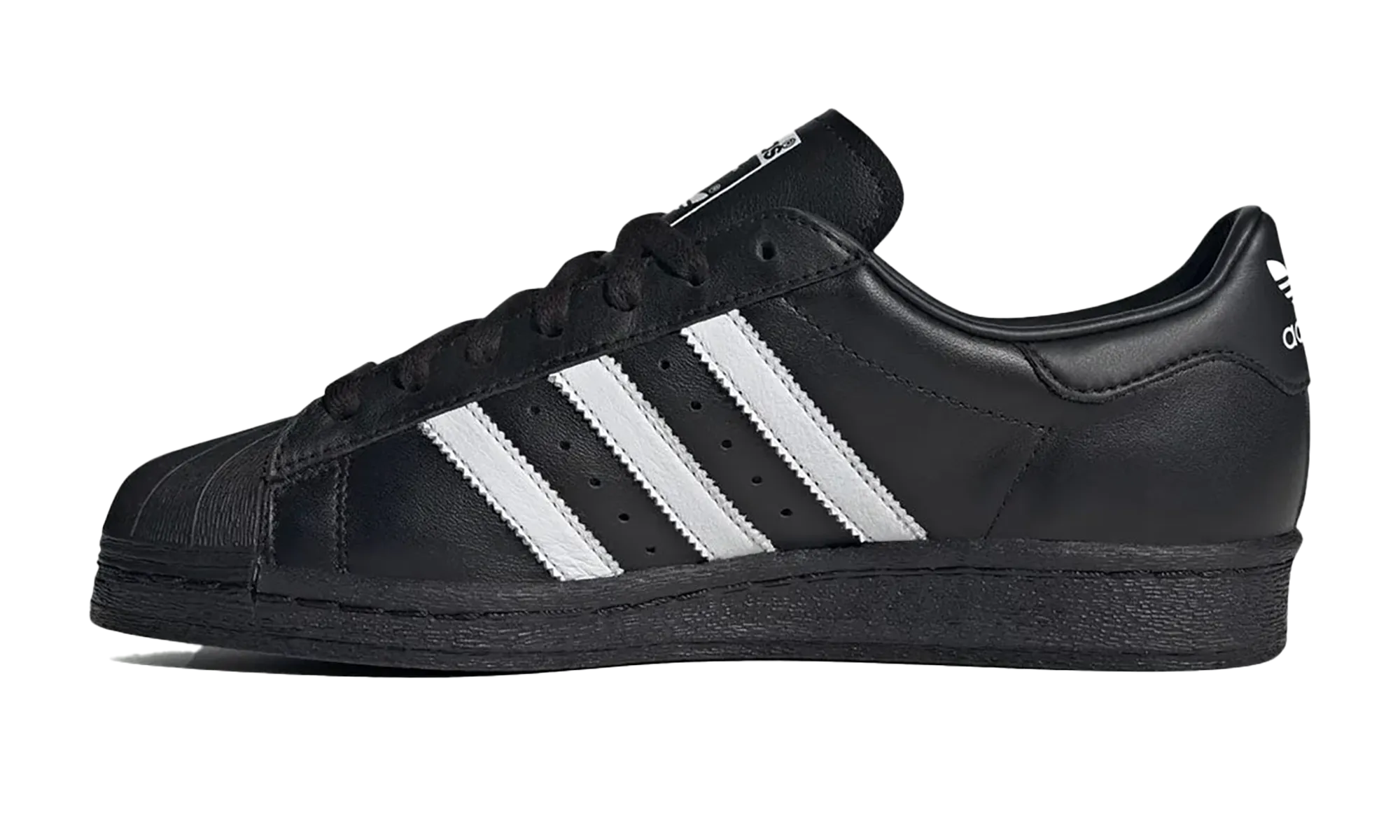 Superstar 82 "Black" Open Walk