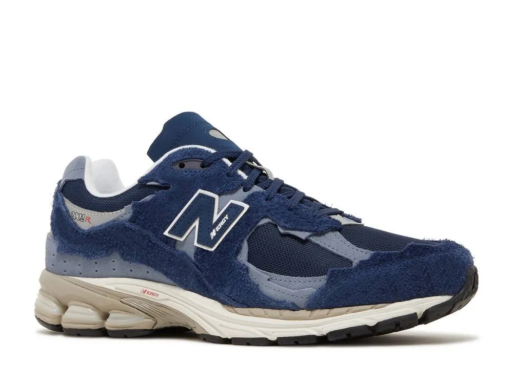 Weekend Hike Storm Hike New Balance 2002R Protection Pack Navy
