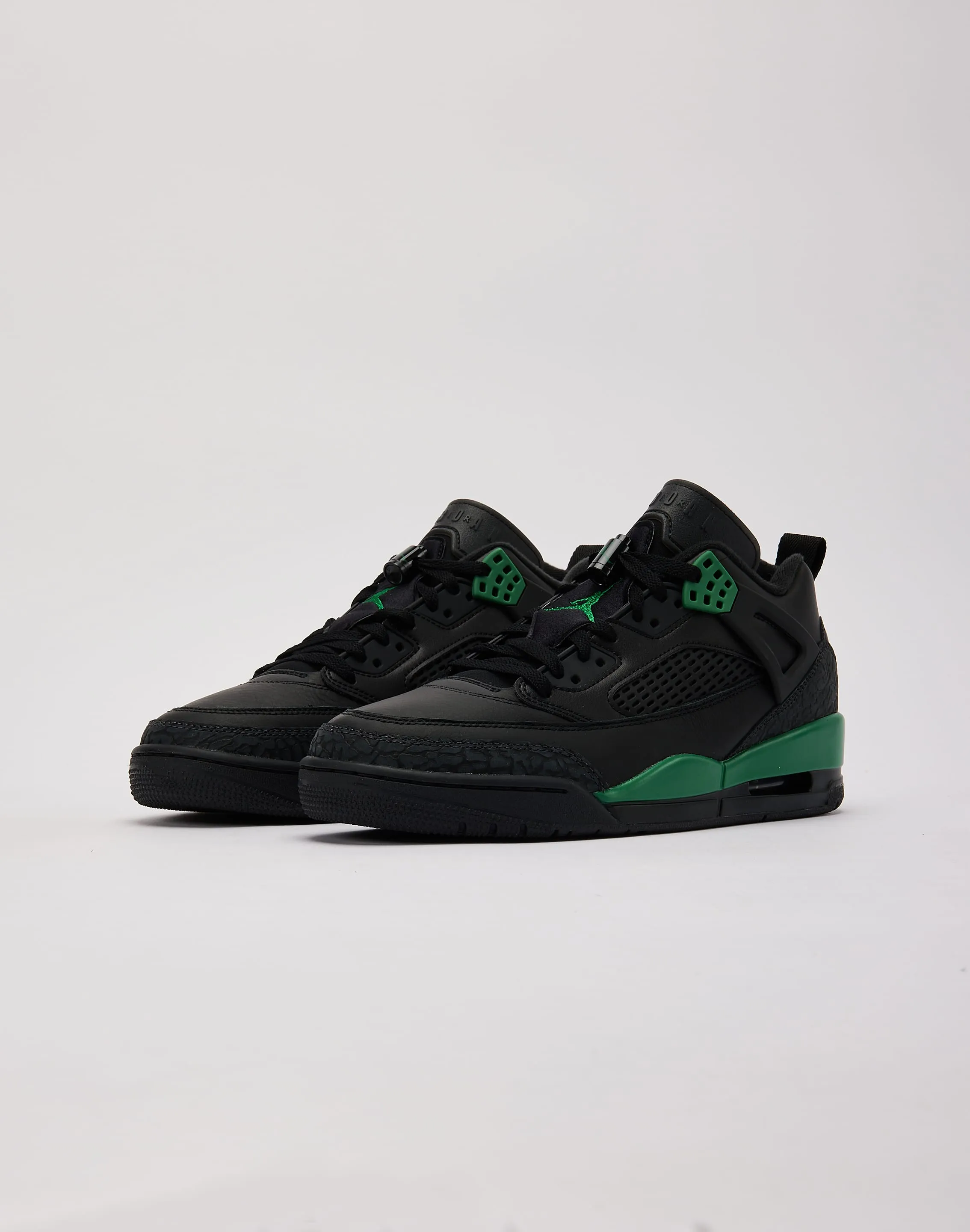 Comfort toe Jordan Spizike Low
