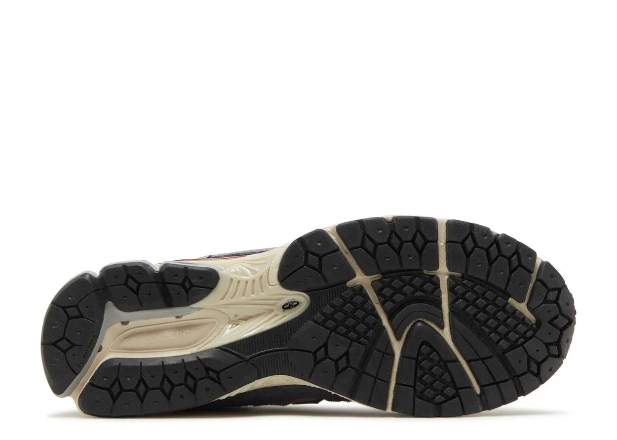 New Balance 1906R Protection Pack Castlerock Built For Walk