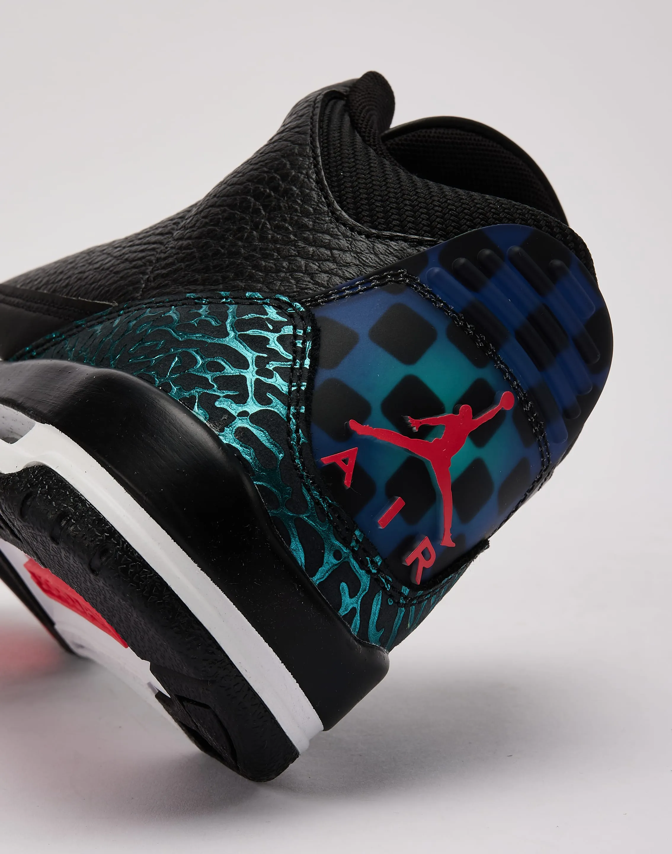 Jordan Air Jordan 3 Retro SE 'Black and Hyper Jade' Grade-School Dad Pick