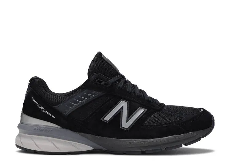 New Balance 990 v5 Black Model Day