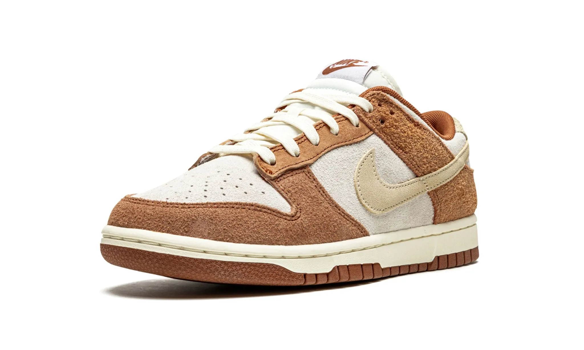 Nike Dunk Low "Medium Curry" Mesh Detail
