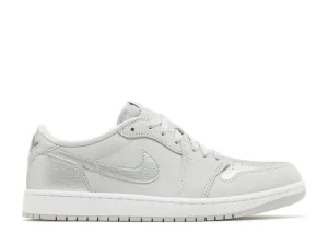 Air Jordan 1 Low OG Metallic Silver Weightless Wear