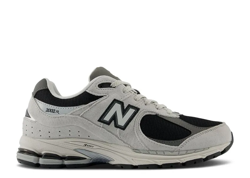 Timeless Appeal Breath Panel New Balance 2002R Grey Black
