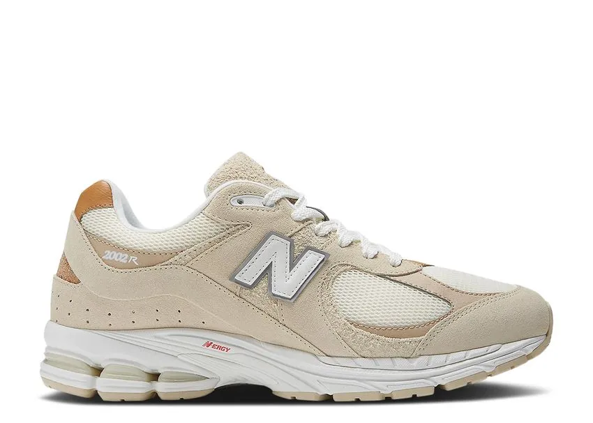 New Balance 2002R Sandstone Weekend Outing