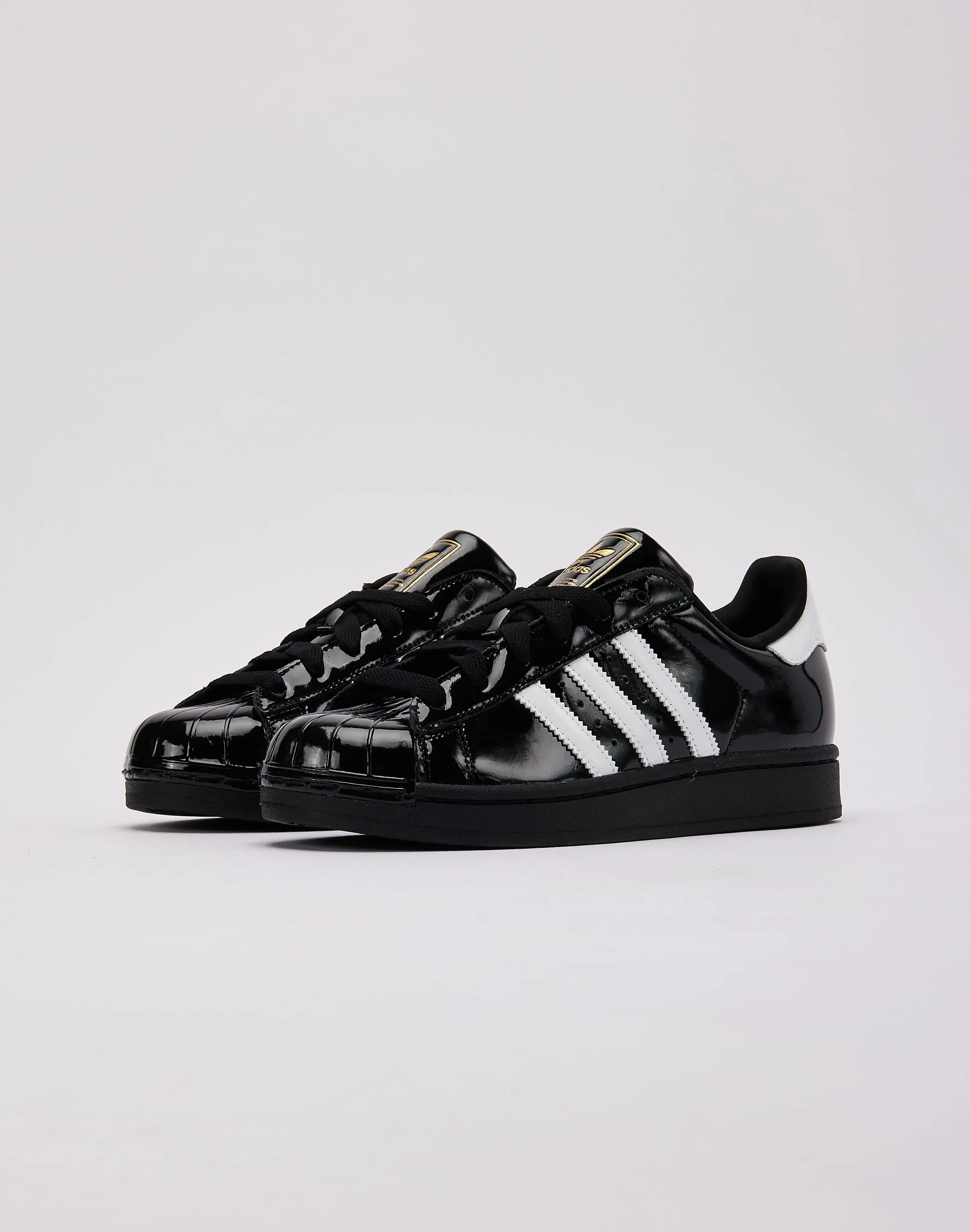 Bright tone Adidas Superstar II