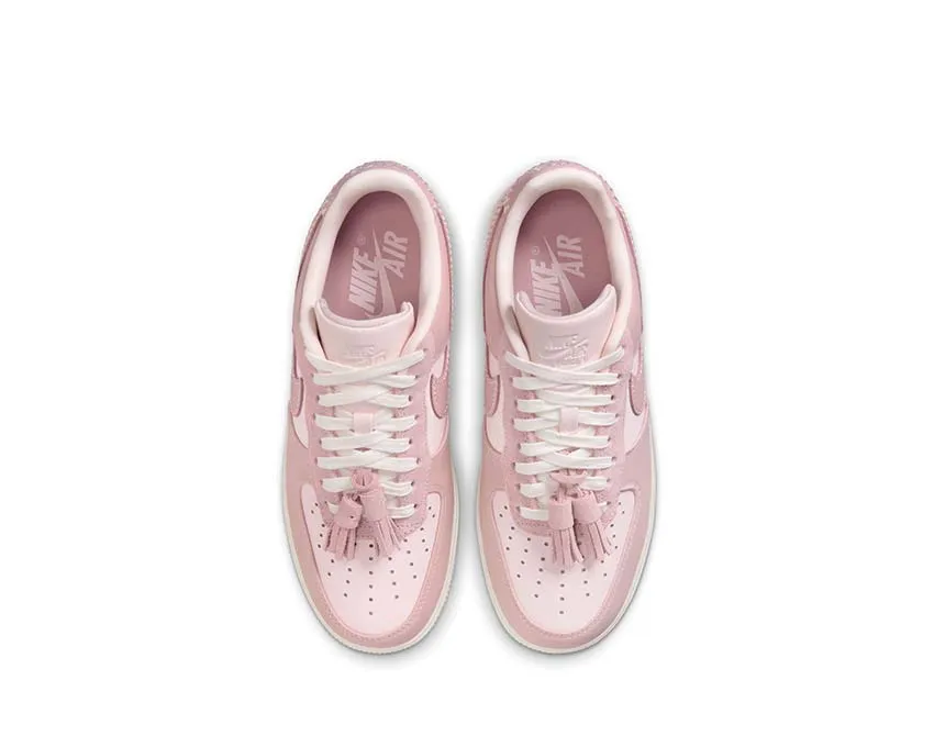 Nike Air Force 1 '07 W "Pink Oxford" Refined Mood