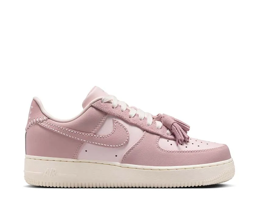Nike Air Force 1 '07 W "Pink Oxford" Motion Ease Park Walk