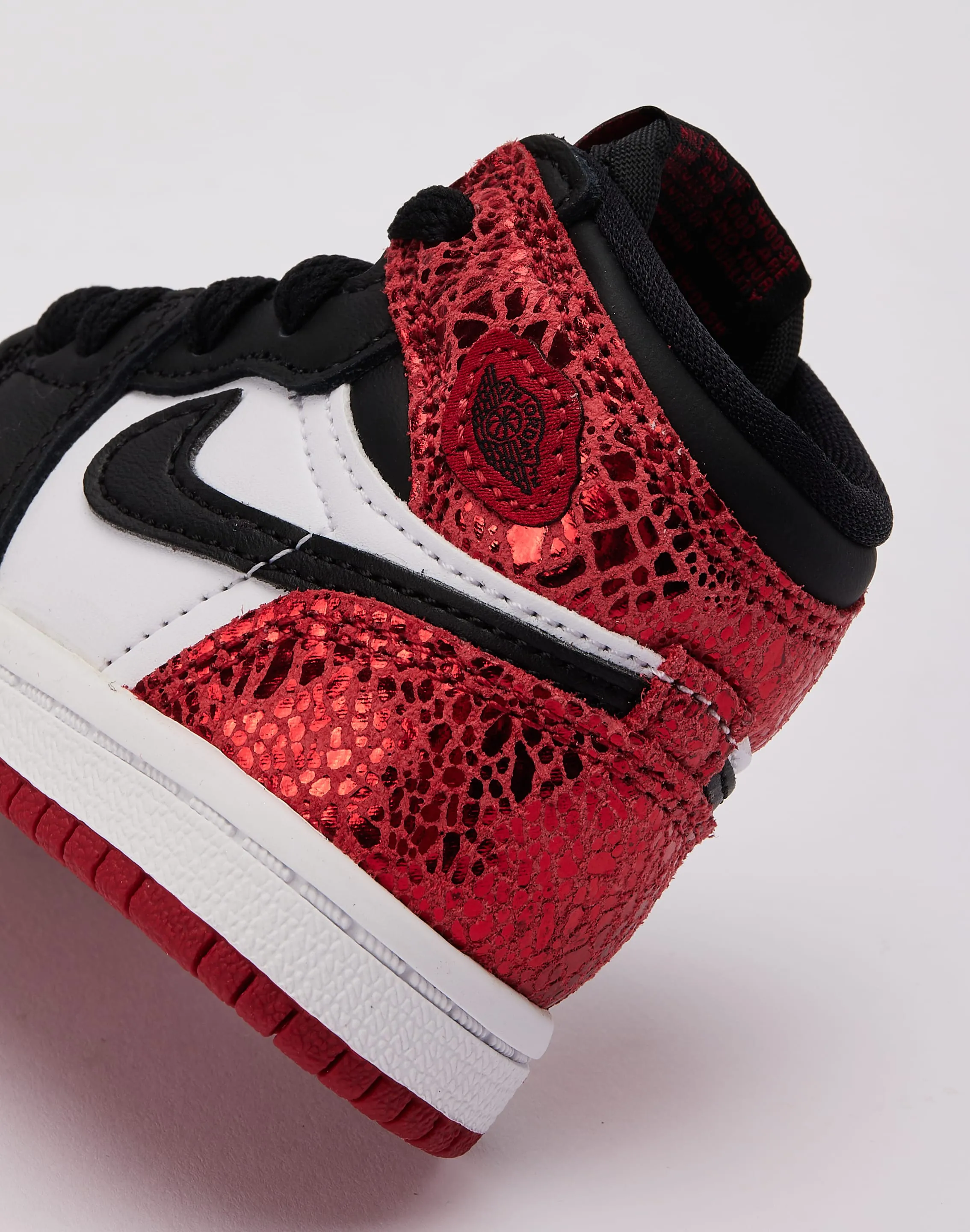 Jordan Air Jordan 1 Retro High OG 'Ruby' Toddler Polish Look Arch support
