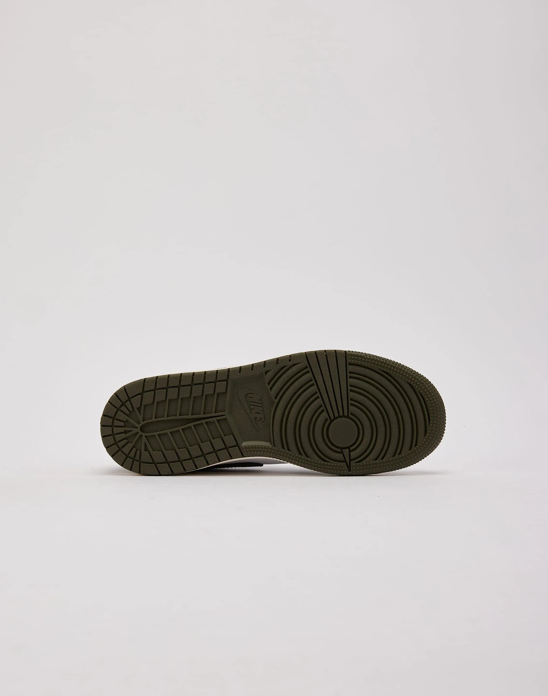Vital Step Jordan Air Jordan 1 Low Grade-School