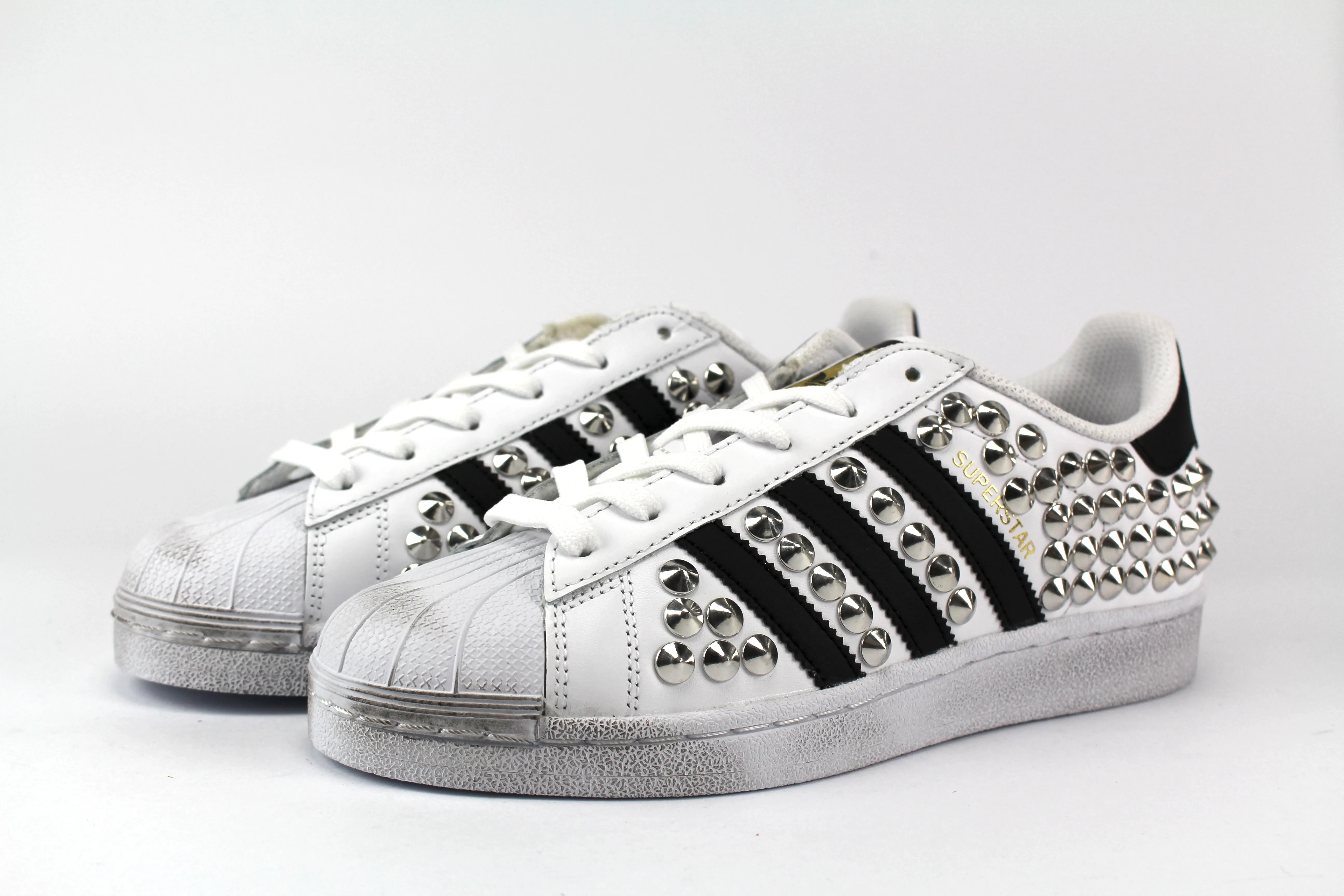 Kick Back Light Motion Adidas Superstar Total Borchie