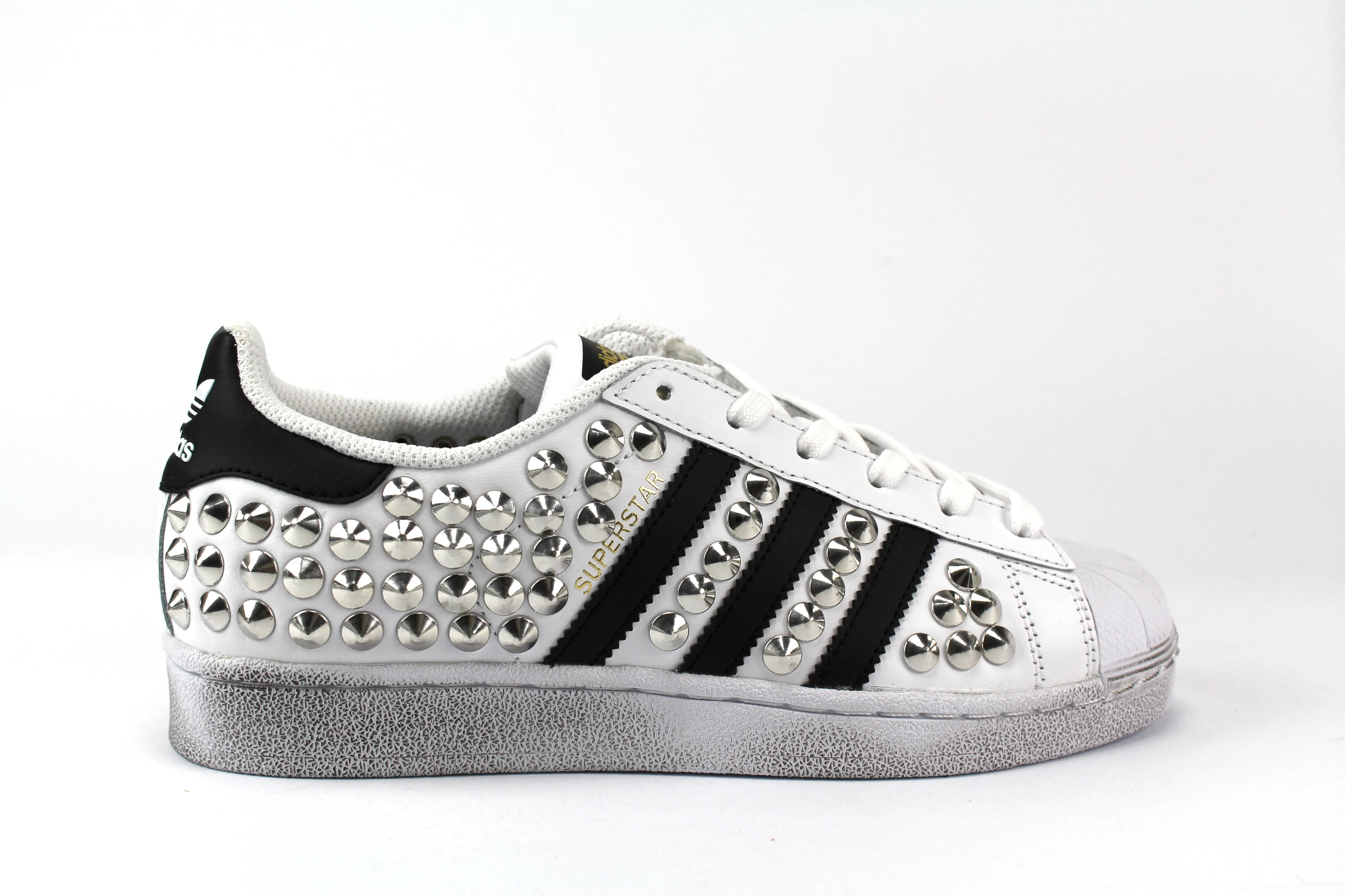 Buckle Design Fun Hike Adidas Superstar Total Borchie