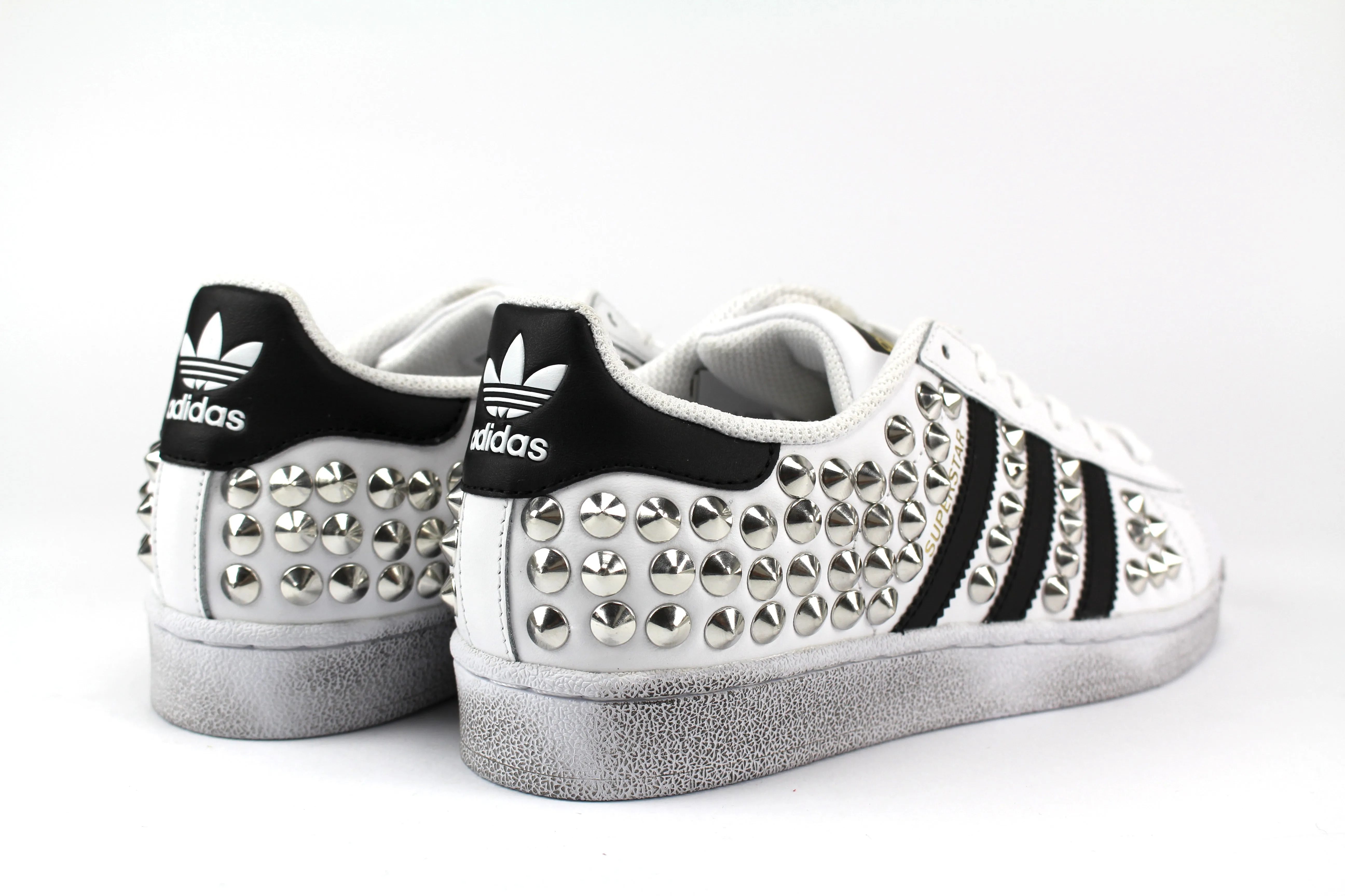 AdjustableStrap Supportive sole Adidas Superstar Total Borchie