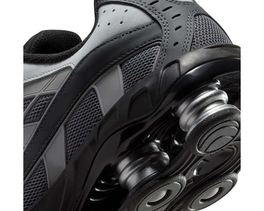 running in a marina area shoes Nike Shox Ride 2 "Graphite"
